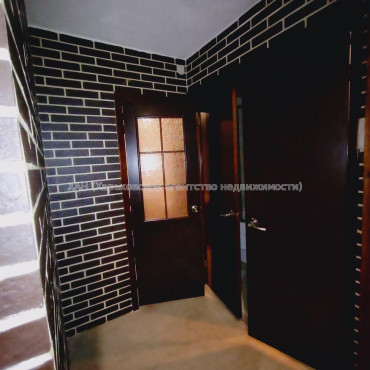 Продам квартиру, Победы просп. , 3 кім., 65 м², евроремонт 