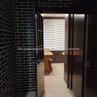Продам квартиру, Победы просп. , 3 кім., 65 м², евроремонт 