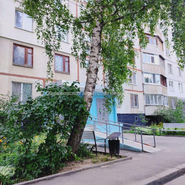 Продам квартиру, Победы просп. , 3 кім., 65 м², евроремонт 