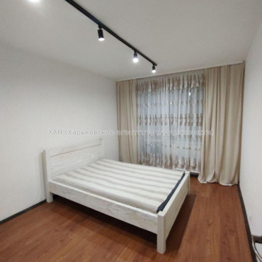 Продам квартиру, Победы просп. , 3  ком., 65 м², евроремонт 