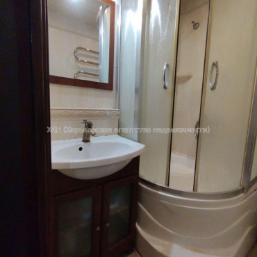 Продам квартиру, Победы просп. , 3 кім., 65 м², евроремонт 