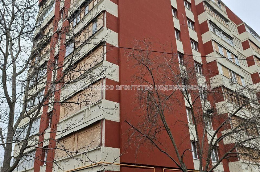 Продам квартиру, Натальи Ужвий ул. , 3 кім., 71.10 м², косметический ремонт 