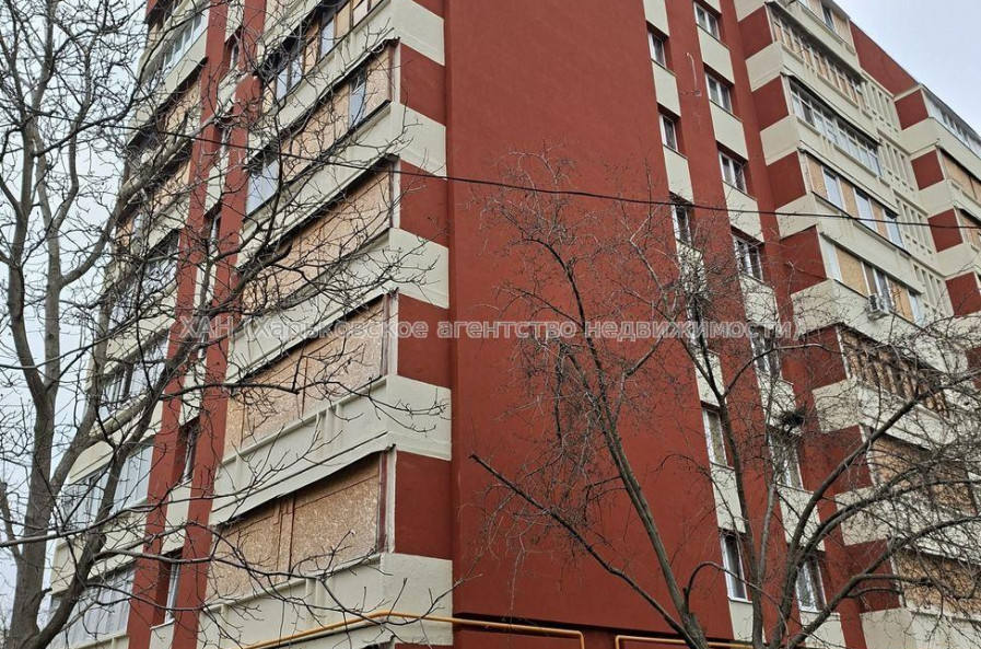 Продам квартиру, 3 кім., 71.10 м², косметический ремонт 