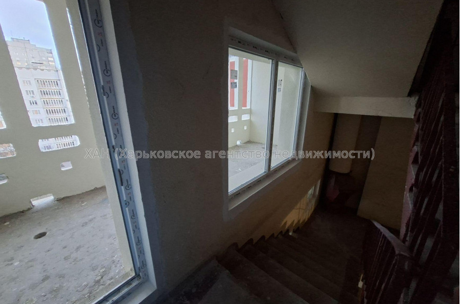 Продам квартиру, 3 кім., 71.10 м², косметический ремонт 