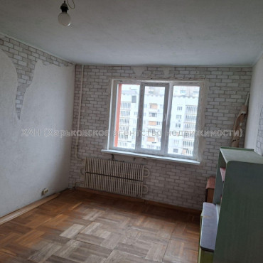 Продам квартиру, 3 кім., 71.10 м², косметический ремонт 
