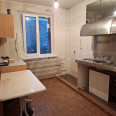 Продам квартиру, Натальи Ужвий ул. , 3 кім., 71.10 м², косметический ремонт 