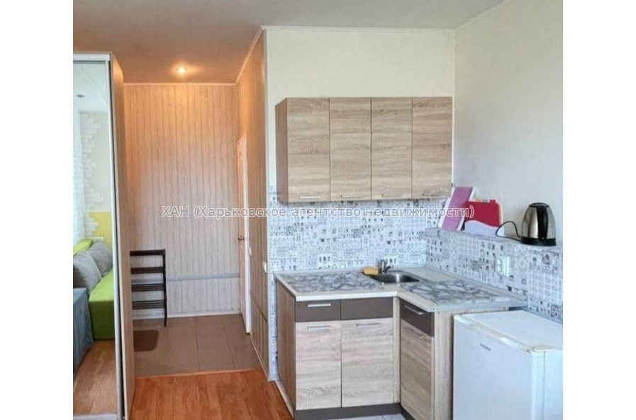 Продам квартиру, Москалёвская ул. , 1 кім., 19 м², косметический ремонт 