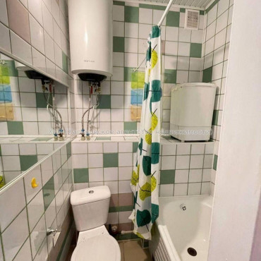 Продам квартиру, Москалёвская ул. , 1 кім., 19 м², косметический ремонт 