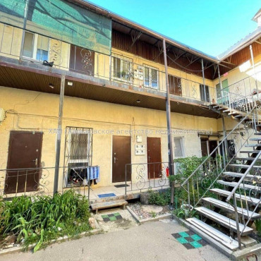 Продам квартиру, Москалёвская ул. , 1 кім., 19 м², косметический ремонт 