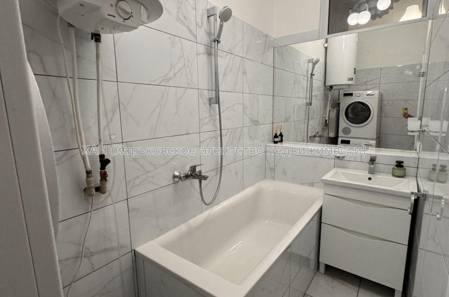 Продам квартиру, Героев Харькова просп. , 3  ком., 67 м², евроремонт 