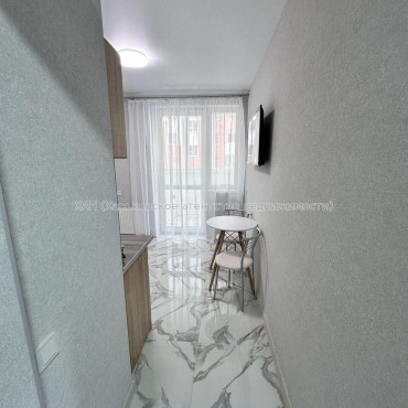 Продам квартиру, Шевченковский пер. , 1  ком., 30 м², капитальный ремонт 