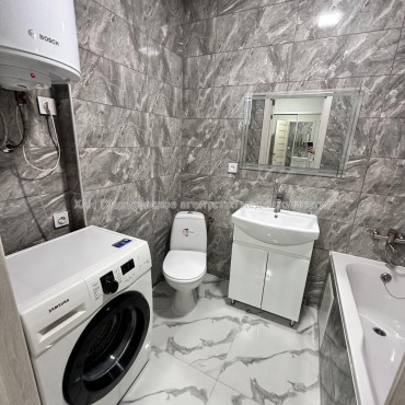 Продам квартиру, Шевченковский пер. , 1  ком., 30 м², капитальный ремонт 