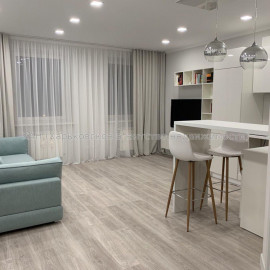 Сдам квартиру, Лебединская ул. , 1  ком., 54 м², евроремонт