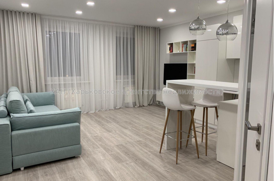 Сдам квартиру, Лебединская ул. , 1  ком., 54 м², евроремонт 