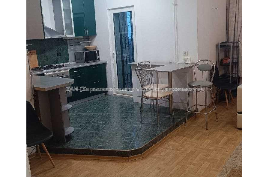 Сдам квартиру, Садовая ул. , 2  ком., 62 м², евроремонт 