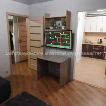 Продам квартиру, Академика Павлова ул. , 2 кім., 45 м², без внутренних работ 