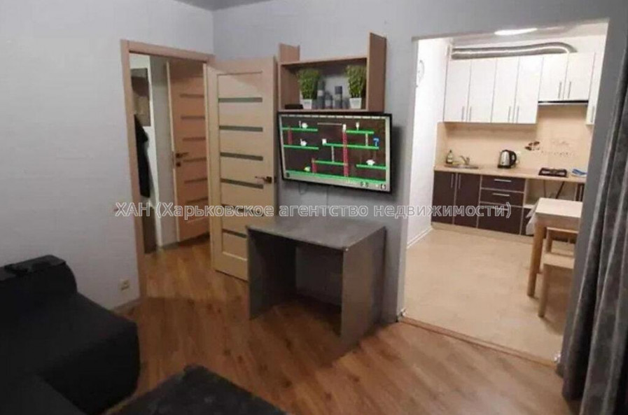 Продам квартиру, Академика Павлова ул. , 2 кім., 45 м², без внутренних работ 