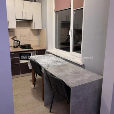 Продам квартиру, Академика Павлова ул. , 2 кім., 45 м², без внутренних работ 