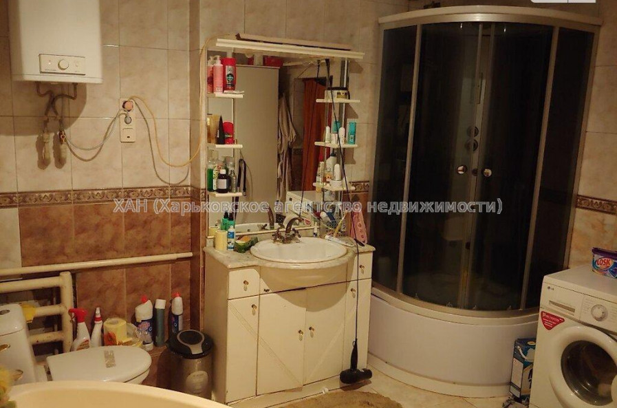 Продам дом, Красная Аллея ул. , 180 м², 7 сот., авторский дизайн 