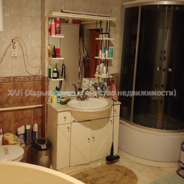 Продам будинок, Красная Аллея ул. , 180 м², 4 соток, авторский дизайн 