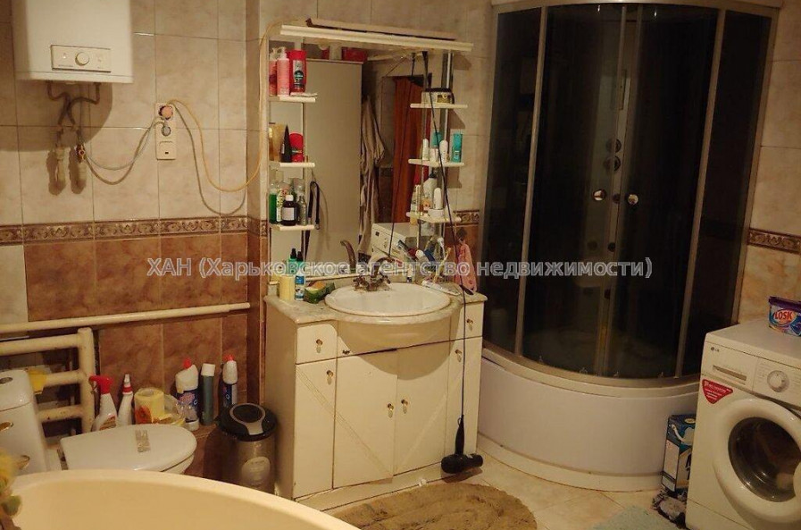 Продам будинок, Красная Аллея ул. , 180 м², 4 соток, авторский дизайн 