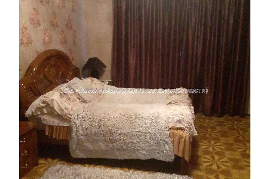 Продам дом, Красная Аллея ул. , 180 м², 7 сот., авторский дизайн 