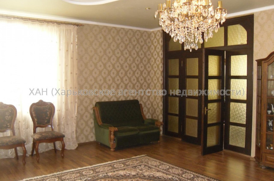 Продам дом, Красная Аллея ул. , 180 м², 7 сот., авторский дизайн 