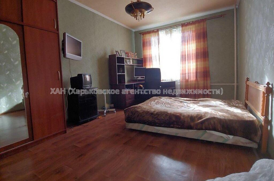 Продам будинок, Красная Аллея ул. , 180 м², 4 соток, авторский дизайн 