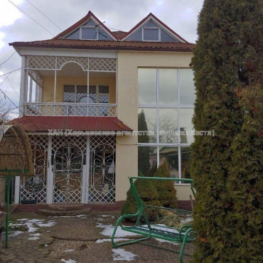 Продам дом, Красная Аллея ул. , 180 м², 7 сот., авторский дизайн 