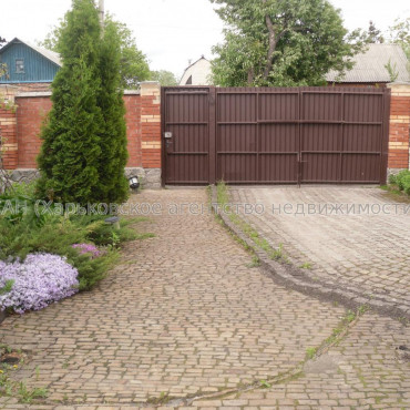 Продам дом, Красная Аллея ул. , 180 м², 7 сот., авторский дизайн 