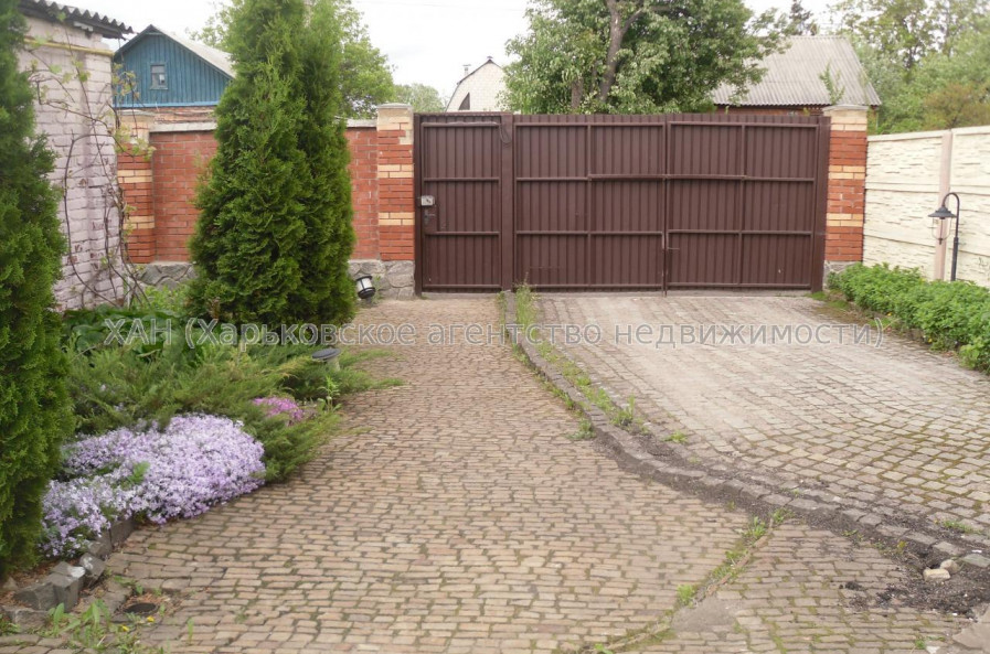 Продам дом, Красная Аллея ул. , 180 м², 7 сот., авторский дизайн 