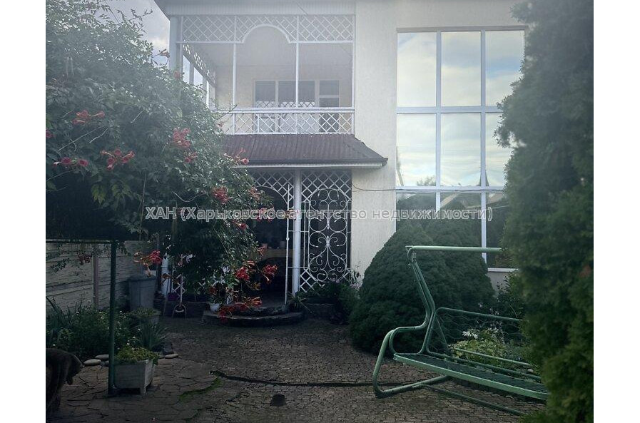 Продам дом, Красная Аллея ул. , 180 м², 7 сот., авторский дизайн 