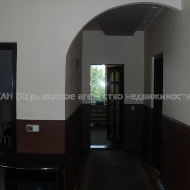 Продам дом, Красная Аллея ул. , 180 м², 7 сот., авторский дизайн 