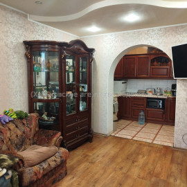 Продам будинок, Красная Аллея ул. , 180 м², 4 соток, авторский дизайн