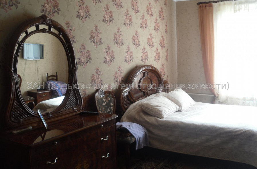 Продам дом, Красная Аллея ул. , 180 м², 7 сот., авторский дизайн 