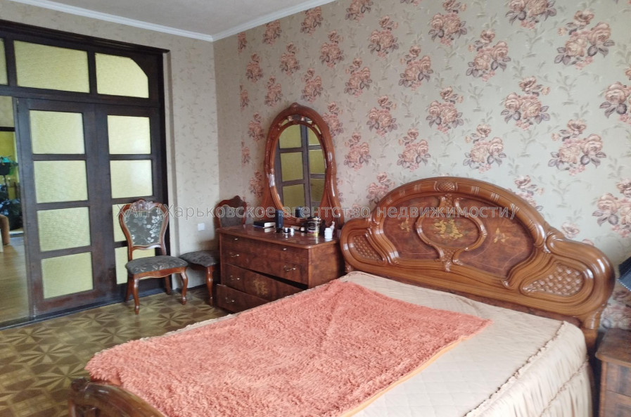 Продам дом, Красная Аллея ул. , 180 м², 7 сот., авторский дизайн 