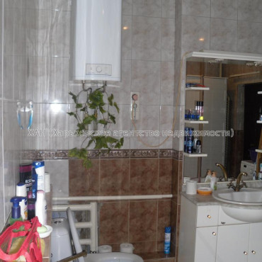 Продам дом, Красная Аллея ул. , 180 м², 7 сот., авторский дизайн 