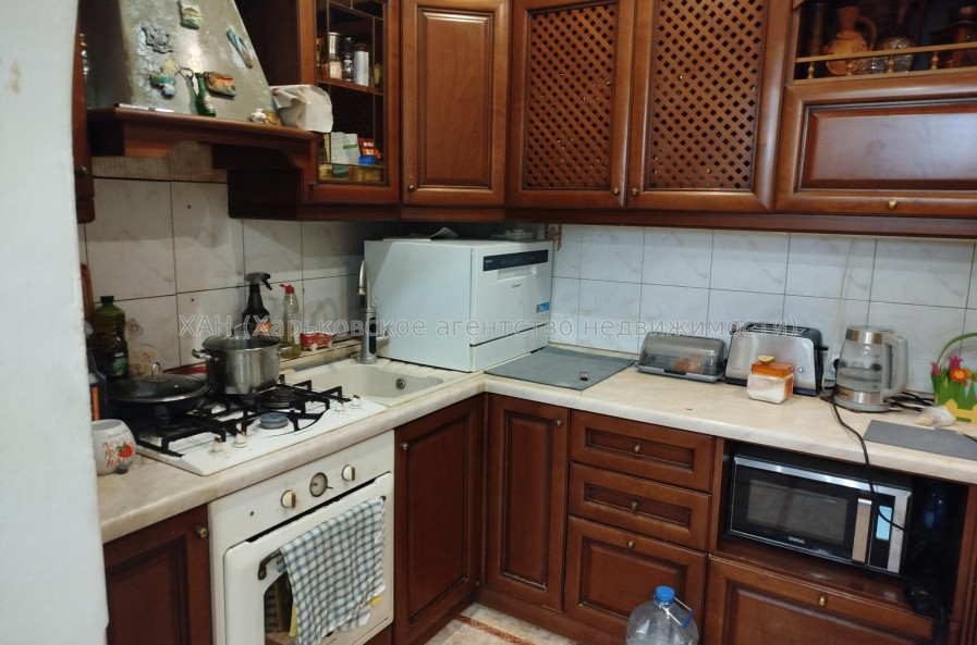 Продам дом, Красная Аллея ул. , 180 м², 7 сот., авторский дизайн 