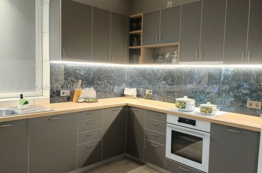 Продам будинок, Немышлянская ул. , 137 м², 10 соток, евроремонт 