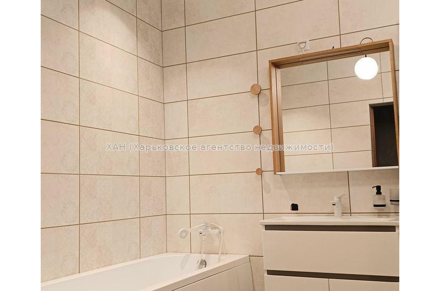 Продам будинок, Немышлянская ул. , 137 м², 10 соток, евроремонт 