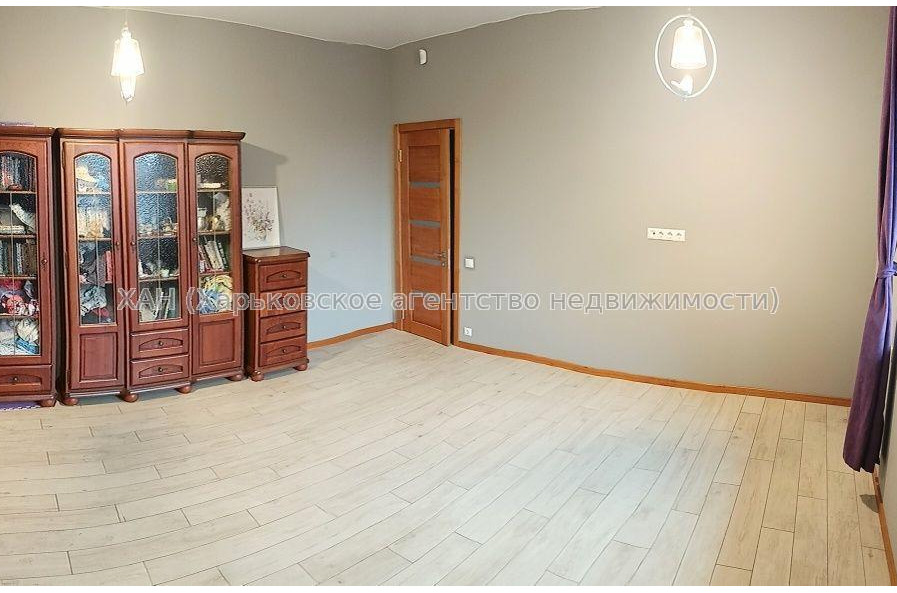 Продам будинок, Немышлянская ул. , 137 м², 10 соток, евроремонт 