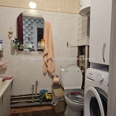 Продам квартиру, Салтовское шоссе , 2 кім., 45 м², капитальный ремонт 