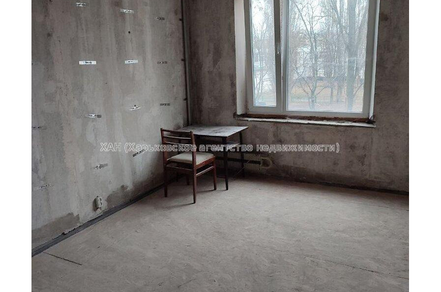 Продам квартиру, Валентиновская ул. , 3  ком., 64 м², без отделочных работ 