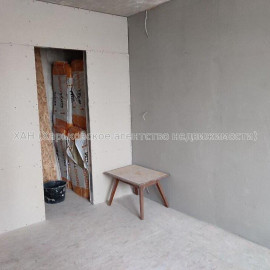 Продам квартиру, Валентиновская ул. , 3  ком., 64 м², без отделочных работ