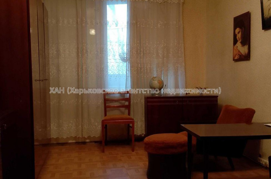 Продам квартиру, Валентиновская ул. , 1 кім., 32.60 м², советский ремонт 