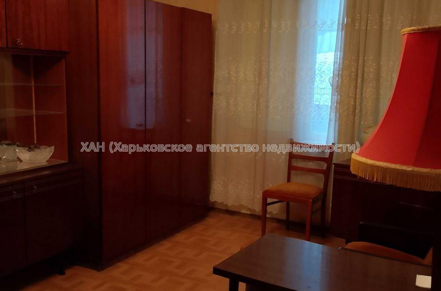 Продам квартиру, Валентиновская ул. , 1 кім., 32.60 м², советский ремонт 