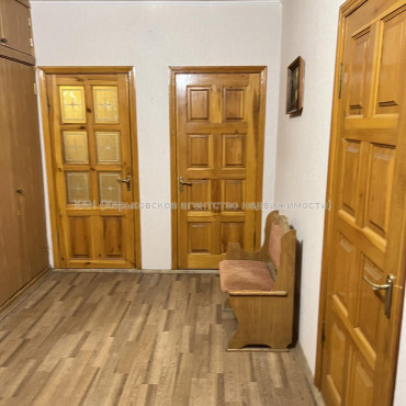 Сдам квартиру, Натальи Ужвий ул. , 70 , 3  ком., 69 м², косметический ремонт 