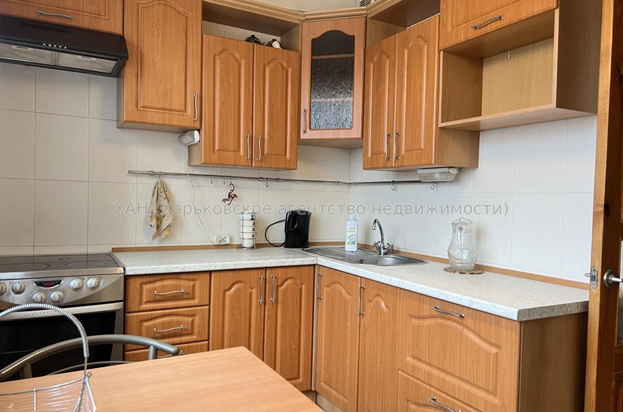 Сдам квартиру, Натальи Ужвий ул. , 70 , 3  ком., 69 м², косметический ремонт 