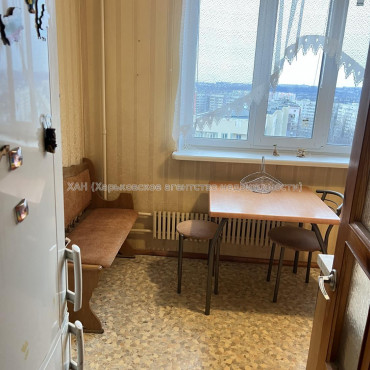 Сдам квартиру, Натальи Ужвий ул. , 70 , 3  ком., 69 м², косметический ремонт 