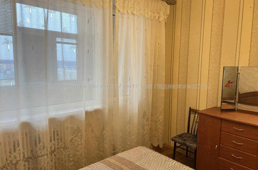 Сдам квартиру, Натальи Ужвий ул. , 70 , 3  ком., 69 м², косметический ремонт 